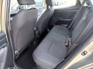 Toyota Yaris 2025 1.5 HYBRID LIVE 116HP-thumb-35