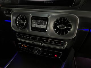Mercedes-Benz G 350 2021 d-thumb-31