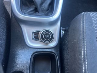 Suzuki Vitara 2015 4x4-1.6 DDIS COMFORT+ ALLGRIP-thumb-18