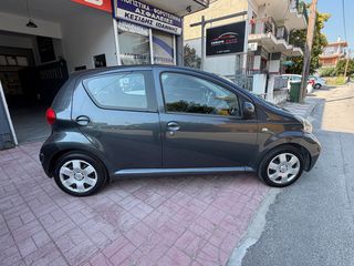 Toyota Aygo 2007-thumb-3