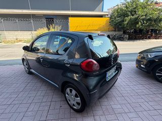Toyota Aygo 2007-thumb-6
