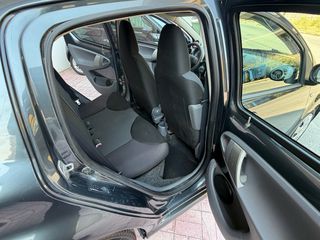 Toyota Aygo 2007-thumb-10