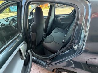 Toyota Aygo 2007-thumb-11