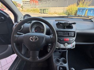 Toyota Aygo 2007-thumb-13