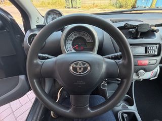 Toyota Aygo 2007-thumb-14