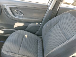 Skoda Fabia 2010-thumb-8