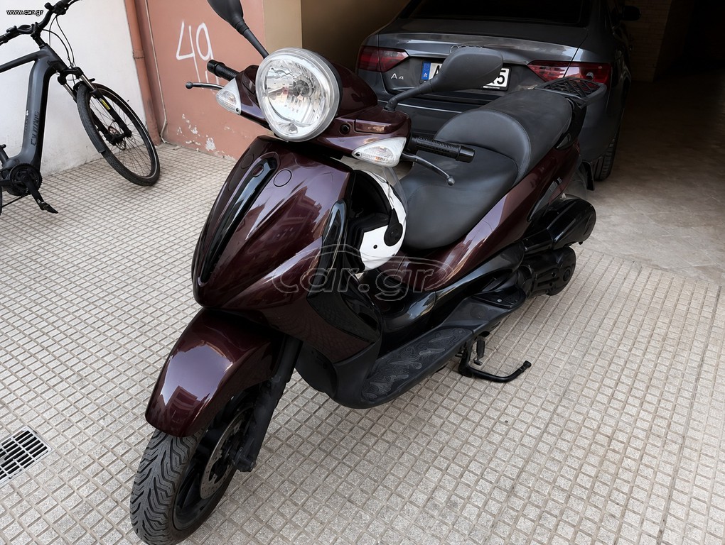 Piaggio Beverly 500 2004 BEVERLY 500