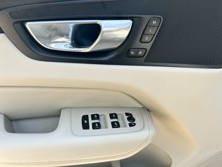 Volvo XC 60 2022 T6 PHEV 2.0 350hpFacelift/4WD-thumb-18