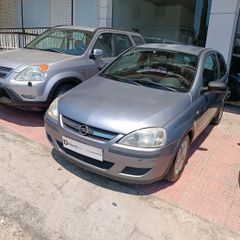 Opel Corsa 2004 1.0 Essentia 60Hp 3D