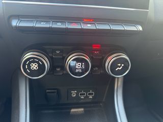 Renault Captur 2022 Plug-in Hybrid-thumb-20