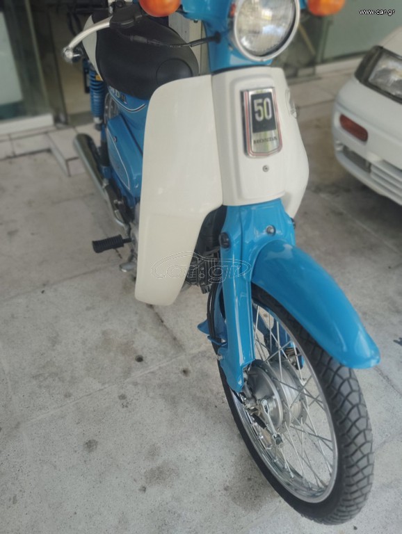 Honda 1983 C50C (στρογγυλοφαναρο)