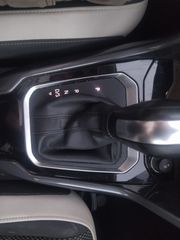 Volkswagen T-Roc 2021-thumb-16