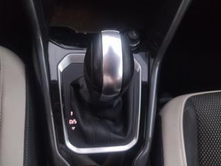 Volkswagen T-Roc 2021-thumb-18