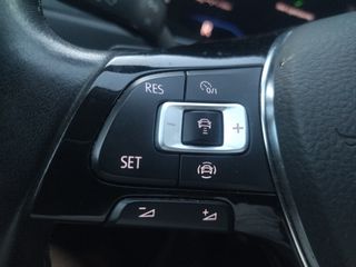 Volkswagen T-Roc 2021-thumb-23