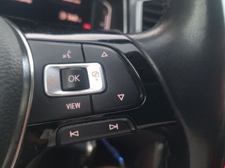 Volkswagen T-Roc 2021-thumb-24