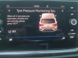 Volkswagen T-Roc 2021-thumb-32