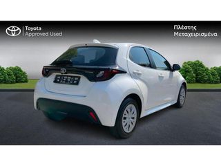 Toyota Yaris 2022 ACTIVE-thumb-6