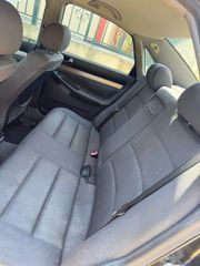 Audi A4 1998-thumb-6