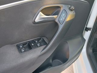 Volkswagen Polo 2015 TDI-thumb-18
