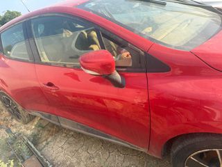 Renault Clio 13-19 Πόρτα Δεξια Πισω