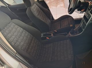 Peugeot 307 2004-thumb-1