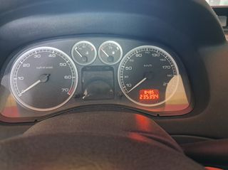 Peugeot 307 2004-thumb-11