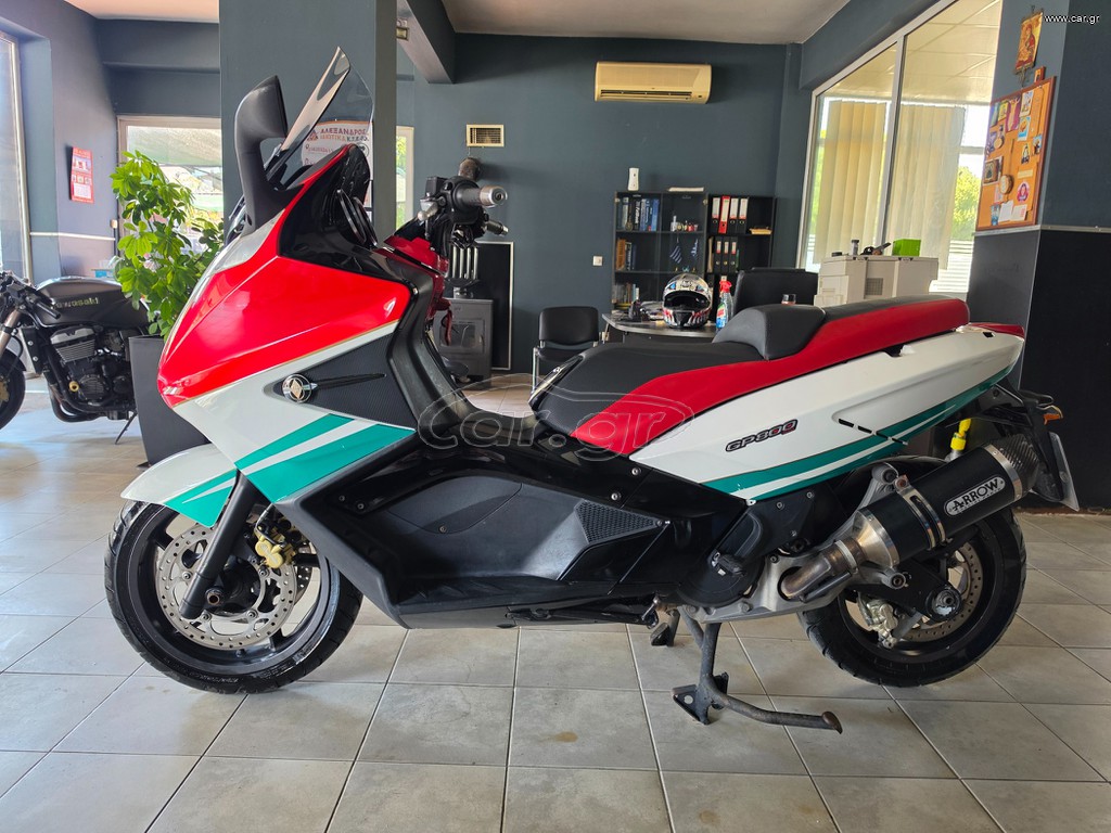 Gilera GP 800 2010
