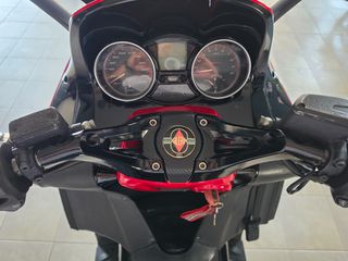 Gilera GP 800 2010-thumb-9