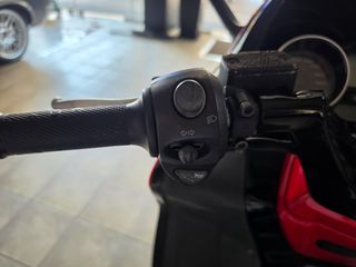 Gilera GP 800 2010-thumb-10