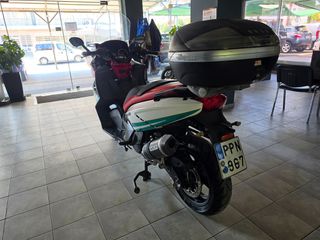 Gilera GP 800 2010-thumb-16