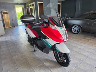 Gilera GP 800 2010-thumb-20