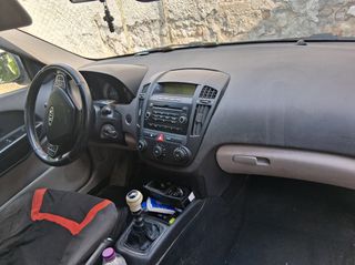 Kia Ceed / cee'd 2007-thumb-4