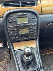 Jaguar X-Type 2002 Jaguar X-Type 2.5 V6 AWD-thumb-4