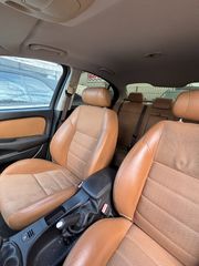 Jaguar X-Type 2002 Jaguar X-Type 2.5 V6 AWD-thumb-12