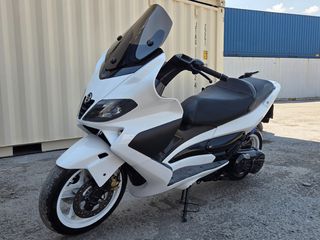 Gilera Nexus 500 2004