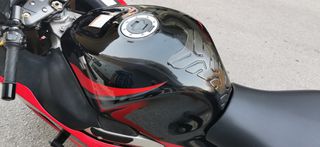 Suzuki Hayabusa 2006-thumb-18