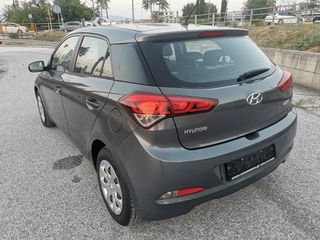 Hyundai i 20 2015-thumb-12