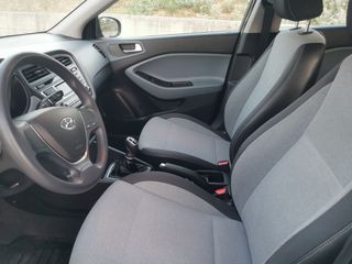 Hyundai i 20 2015-thumb-15