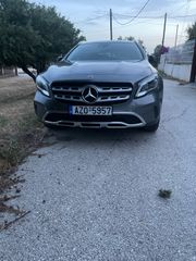 Mercedes-Benz GLA 180 2018