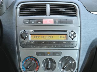 Fiat Grande Punto 2007 Ελληνικής Aντιπροσωπείας / Πρώτο Xέρι / Καινούργια Λάστιχα-thumb-18