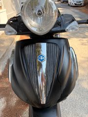 Piaggio Beverly 300i Tourer 2009-thumb-2