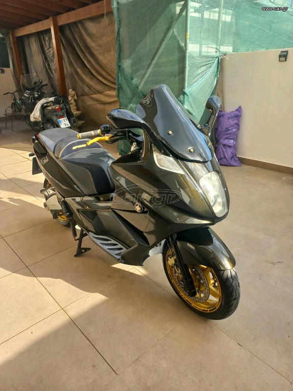 Gilera GP 800 2010