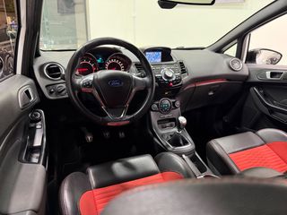 Ford Fiesta 2016 ST | 180hp | ΔΕΡΜΑ | LED | CLIMA-thumb-18