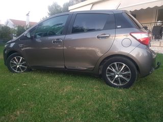 Toyota Yaris 2019 1.5 HYBRID Y20 CLUB-thumb-6
