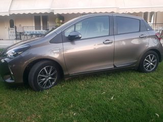 Toyota Yaris 2019 1.5 HYBRID Y20 CLUB-thumb-3