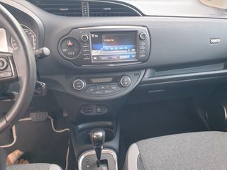Toyota Yaris 2019 1.5 HYBRID Y20 CLUB-thumb-25