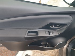 Toyota Yaris 2019 1.5 HYBRID Y20 CLUB-thumb-36