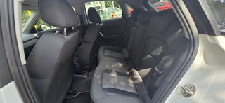 Audi A1 2012-thumb-14