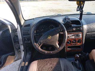 Opel Corsa 2000