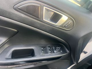 Ford EcoSport 2019-thumb-12